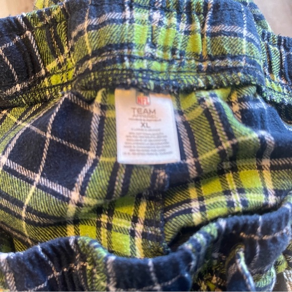 Team Apparel Men's Plaid PJ pants  - Navy and Lime XL - Picture 5 of 5